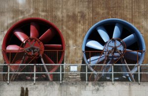 Endüstriyel Sistemlerde Verimli Filtrasyon: Tek Katlı Filtreler ve Kova Tipi Mesh Pislik Tutucuların Önemi yi3